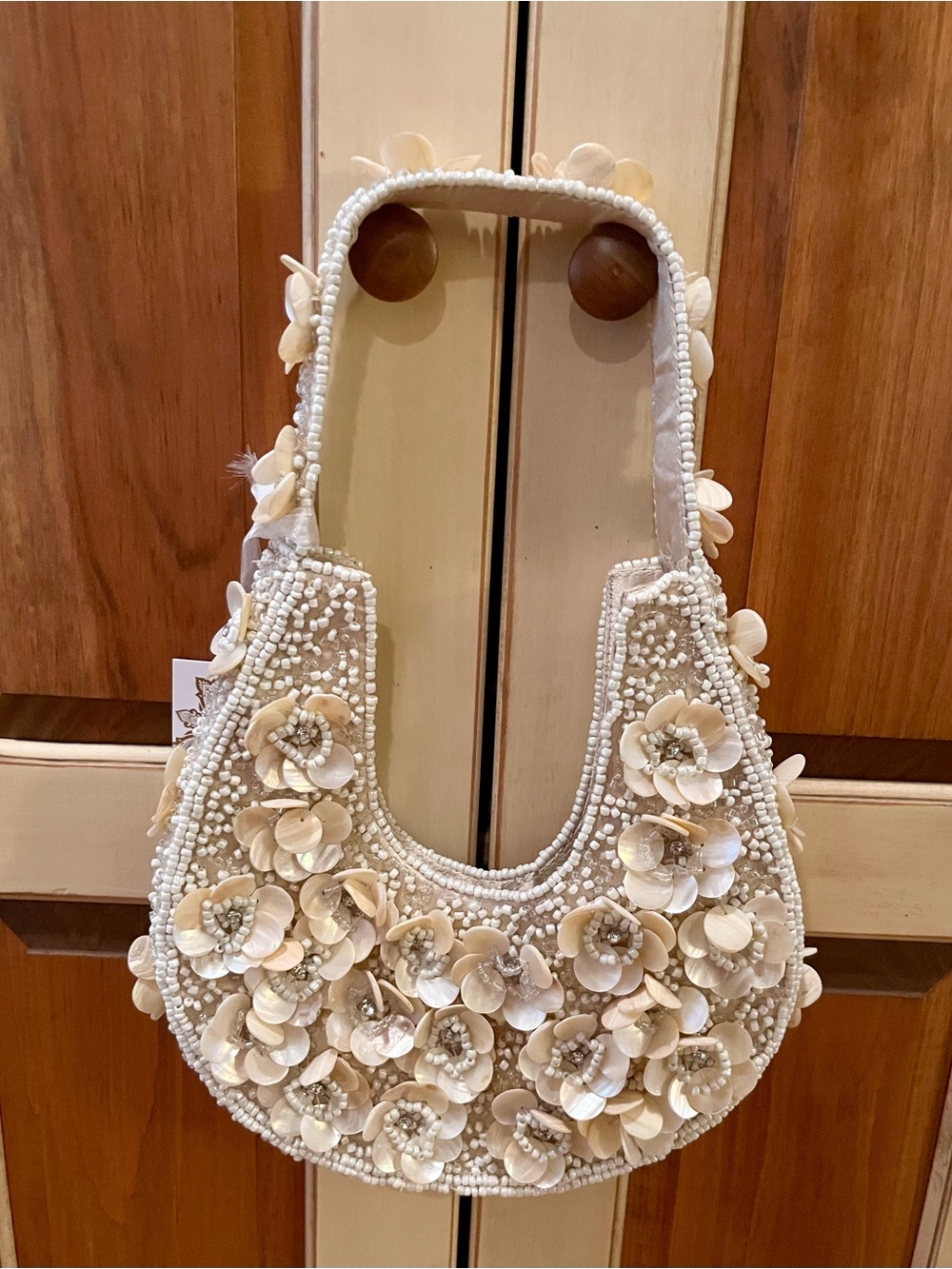 Beaded Floral Embellished Shoulder Bag - Cream